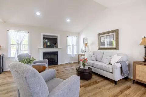 7209 E Ferry Rd, Gladys, VA 24554 photo 5