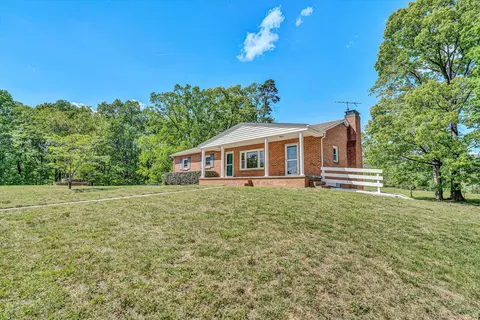 3720 Shelor Ave, Salem, VA 24153