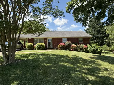 119 Fleetwood Dr, Lynchburg, VA 24501
