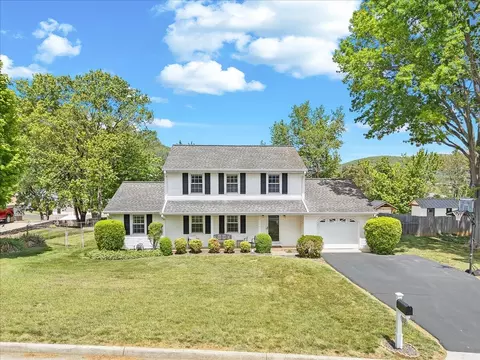 5114 Harvest Ridge Rd, Roanoke, VA 24019