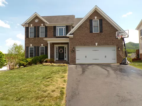 2321 Foxfield Ln, Salem, VA 24153