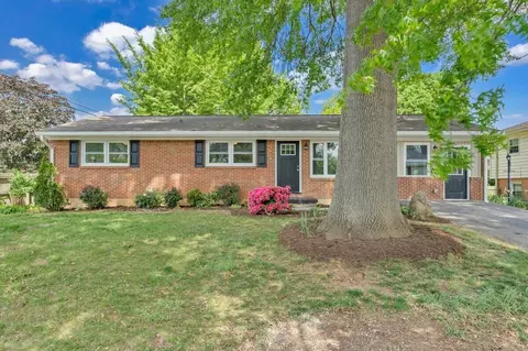 4107 Hazelridge Rd NW, Roanoke, VA 24012
