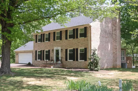 6151 Buckland Mill Rd, Roanoke, VA 24019