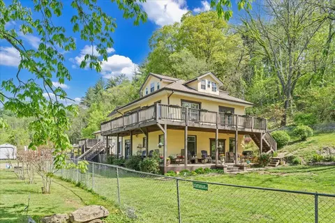 6185 Bent Mountain Rd, Roanoke, VA 24018