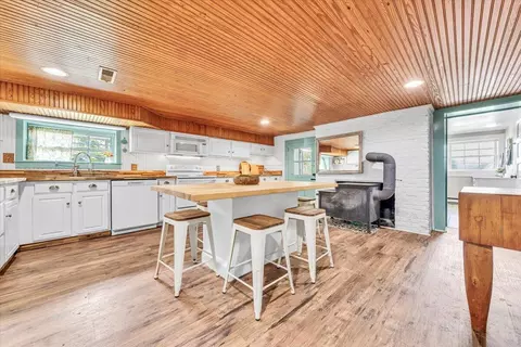 Kitchen - 2816 Lowesville Rd, Arrington, VA 22922 photo 1 of 9
