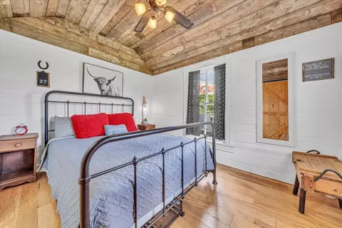 Bedroom - 2816 Lowesville Rd, Arrington, VA 22922 photo 11 of 13