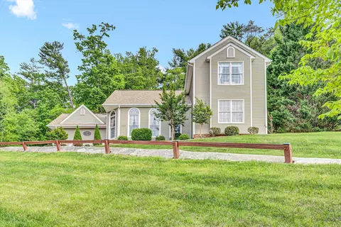 5719 Spring Meadow Ct, Roanoke, VA 24018