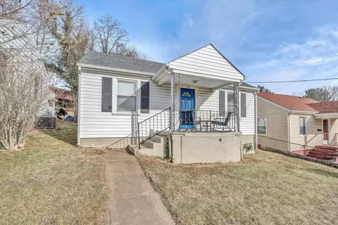 1396 Buena Vista Blvd SE, Roanoke, VA 24013