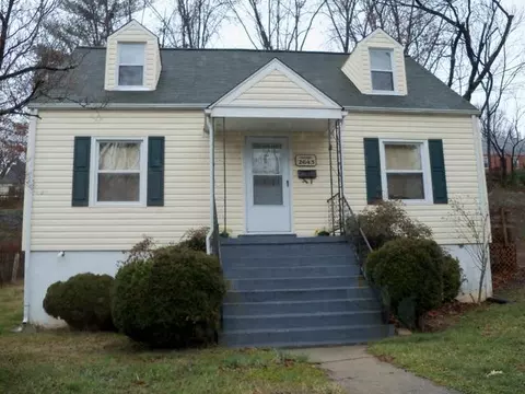 2643 Lansing Dr SW, Roanoke, VA 24015