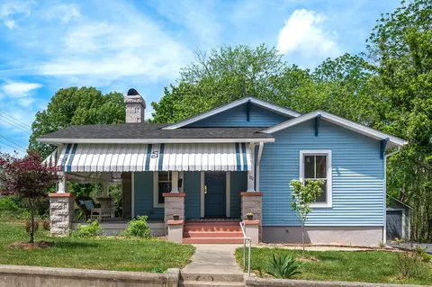 322 South St, Bedford, VA 24523