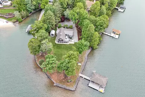 511 Autumn Ave, Huddleston, VA 24104