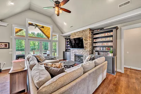 215 Bermuda Dr, Hardy, VA 24101 photo 12