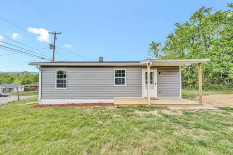 8307 Reservoir Rd, Roanoke, VA 24019
