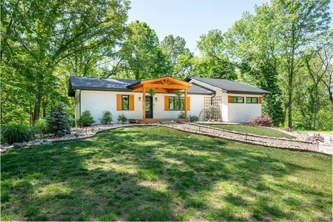 1230 Old Hollow Rd, Buchanan, VA 24066