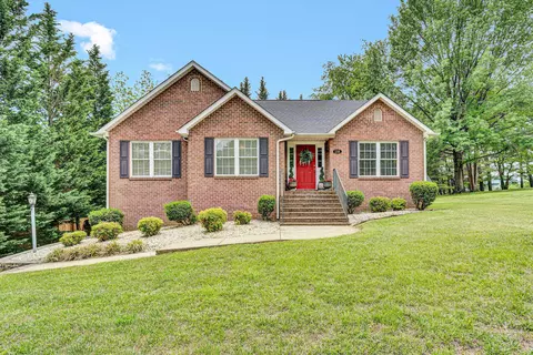 1218 Lynchburg Tpke, Salem, VA 24153