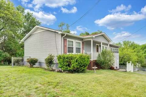 1921 Clinton Ave SE, Roanoke, VA 24013