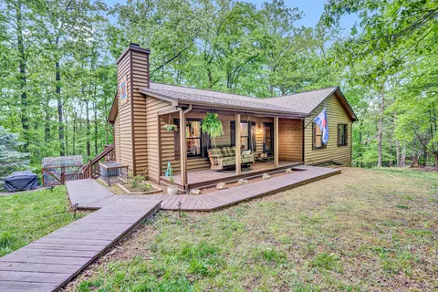 1033 Hickory Falls Rd, Blue Ridge, VA 24064