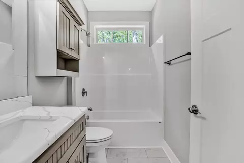 Bath - 342 Morgans Mill Dr, Penhook, VA 24137 photo 2 of 5