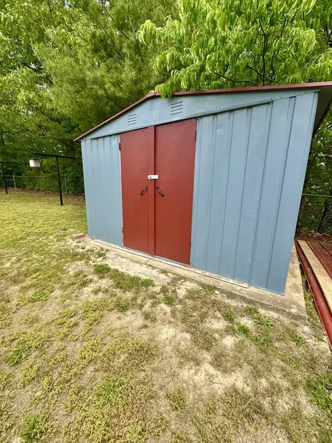 1300 Cherokee Trl, Covington, VA 24426 photo 25