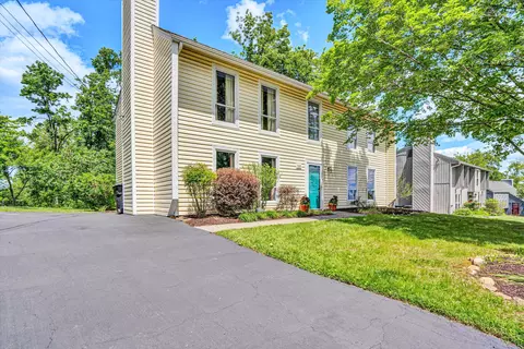 7135 Deerwood Rd, Roanoke, VA 24019