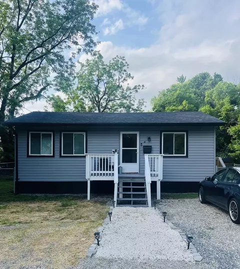 19 Stewart Aly, Salem, VA 24153