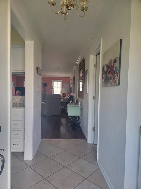 856 Stonegate Ct, Salem, VA 24153 photo 2