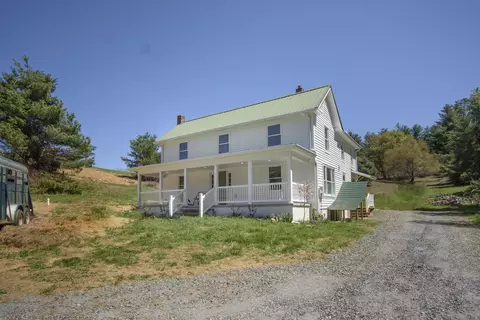 809 Graysville Rd SE, Copper Hill, VA 24079