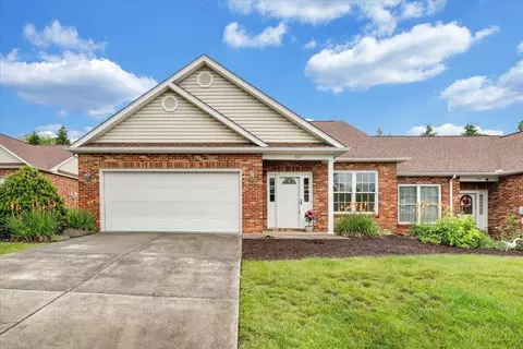 202 Cypress Ct, Roanoke, VA 24019