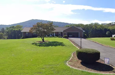 629 James River Ter, Buchanan, VA 24066
