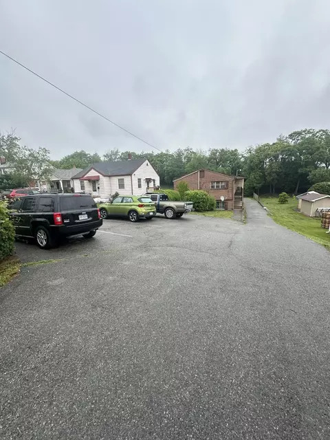 1607 Wayne St NE, Roanoke, VA 24012 photo 3