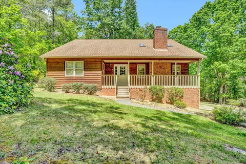 551 Heather Ridge Dr, Rocky Mount, VA 24151