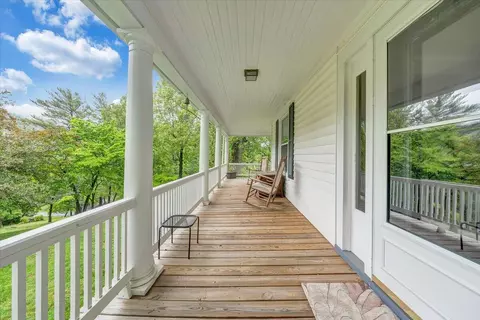 174 Bridge St, Buchanan, VA 24066 photo 2