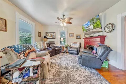 174 Bridge St, Buchanan, VA 24066 photo 5