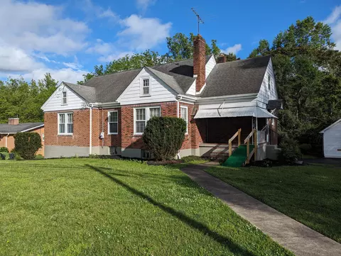 1987 Franklin St, Rocky Mount, VA 24151