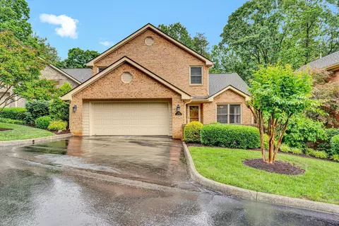 5612 Village Way, Roanoke, VA 24018