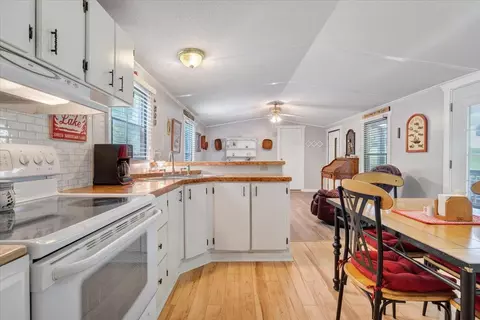 2251 Navigation Pt, Goodview, VA 24095 photo 14