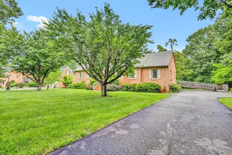 103 Tremont Ct, Forest, VA 24551 photo 2