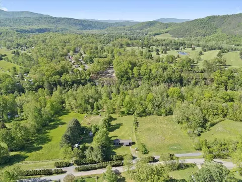 View/Area - 1606 Dunbrack Cir, Covington, VA 24426 photo 14 of 15