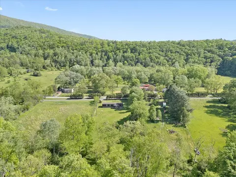 View/Area - 1606 Dunbrack Cir, Covington, VA 24426 photo 11 of 15