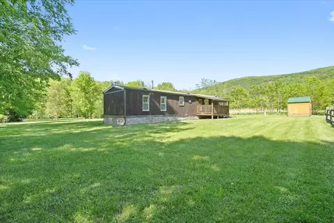 Exterior - 1606 Dunbrack Cir, Covington, VA 24426 photo 3 of 6