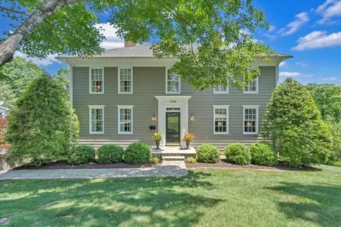 723 White Oak Rd SW, Roanoke, VA 24014