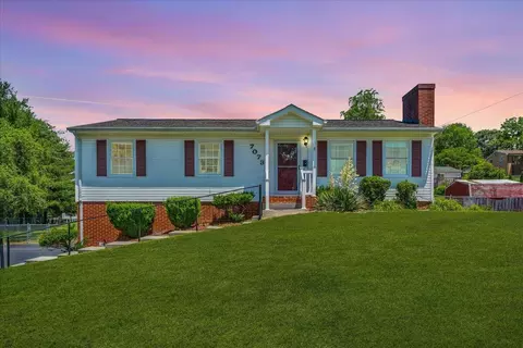 7073 Northway Dr, Roanoke, VA 24019