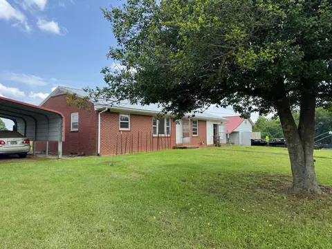 1366 Ashpone Tavern Rd, Rocky Mount, VA 24151