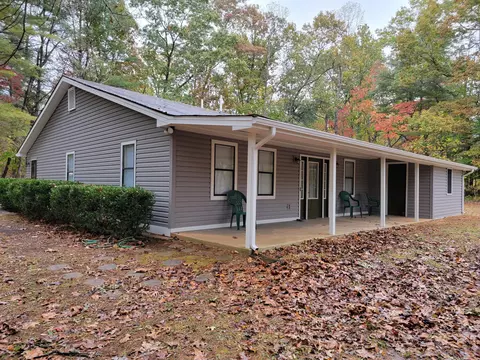 204 Black Bear Ln, Boones Mill, VA 24065