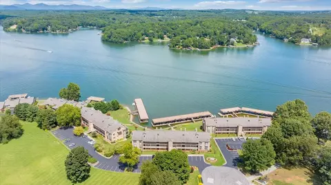 850 Gangplank Rd #310, Moneta, VA 24121