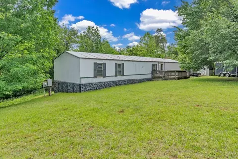 2028 Twin Peaks Dr, Bedford, VA 24523