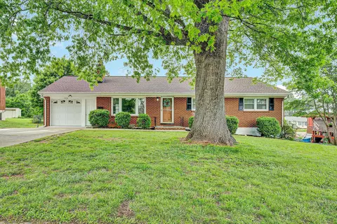 3336 Trinkle Ave NW, Roanoke, VA 24012