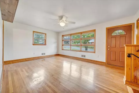 137 Frontier Rd NE, Roanoke, VA 24012 photo 9