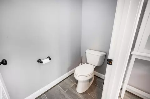 Bath - 1695 Colby Dr, Forest, VA 24551 photo 6 of 12