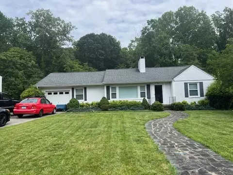711 Windsor Ln, Martinsville, VA 24112